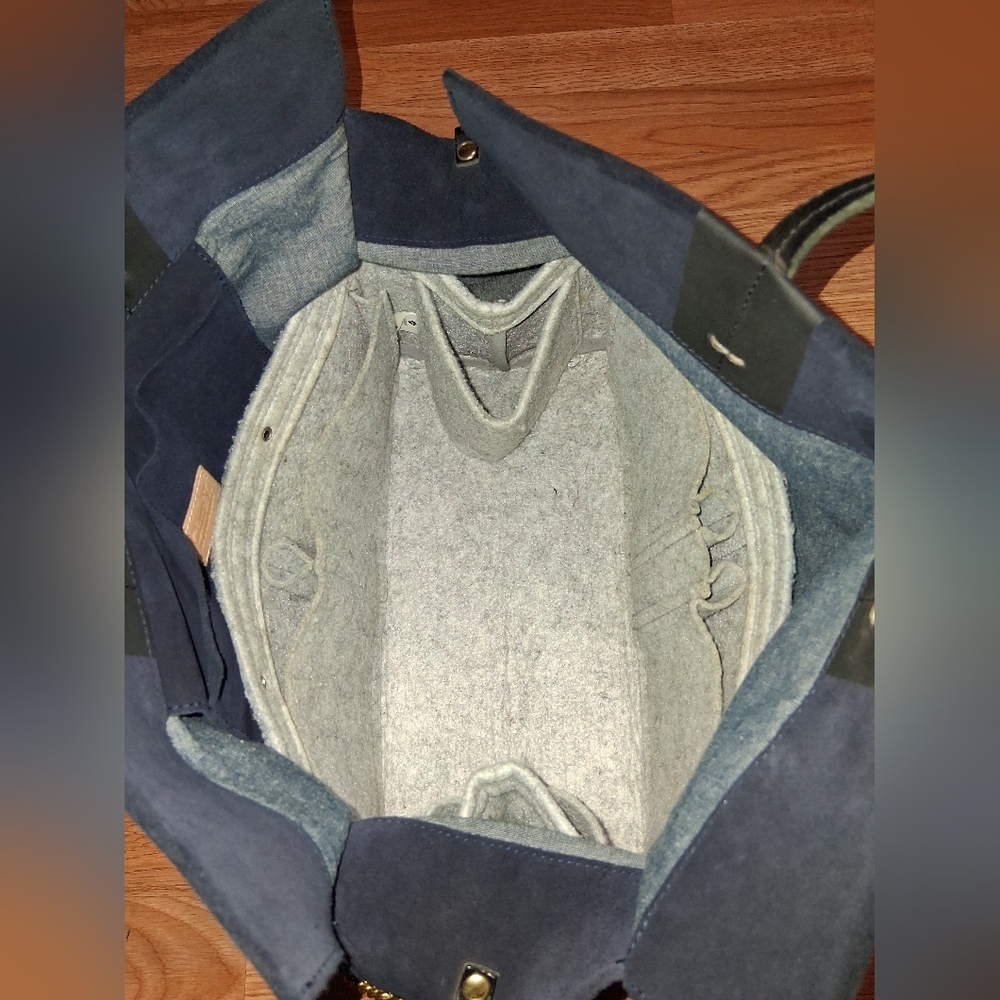 Clare V. Los Angeles Navy Suede Bag with Tan Leather Logo Patch - Picture 7 of 13